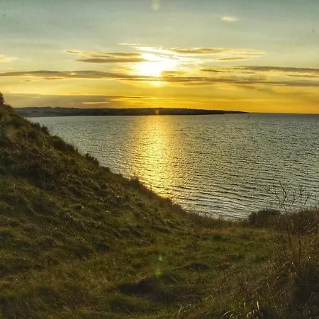 8 Person In Struer-by Traum *